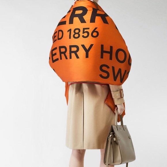 100%AUTHENTIC NEW W/TAGS BURBERRY JUMBO PADDED-PUFFER SCARF - BRIGHT ORANGE SILK - Picture 6 of 10